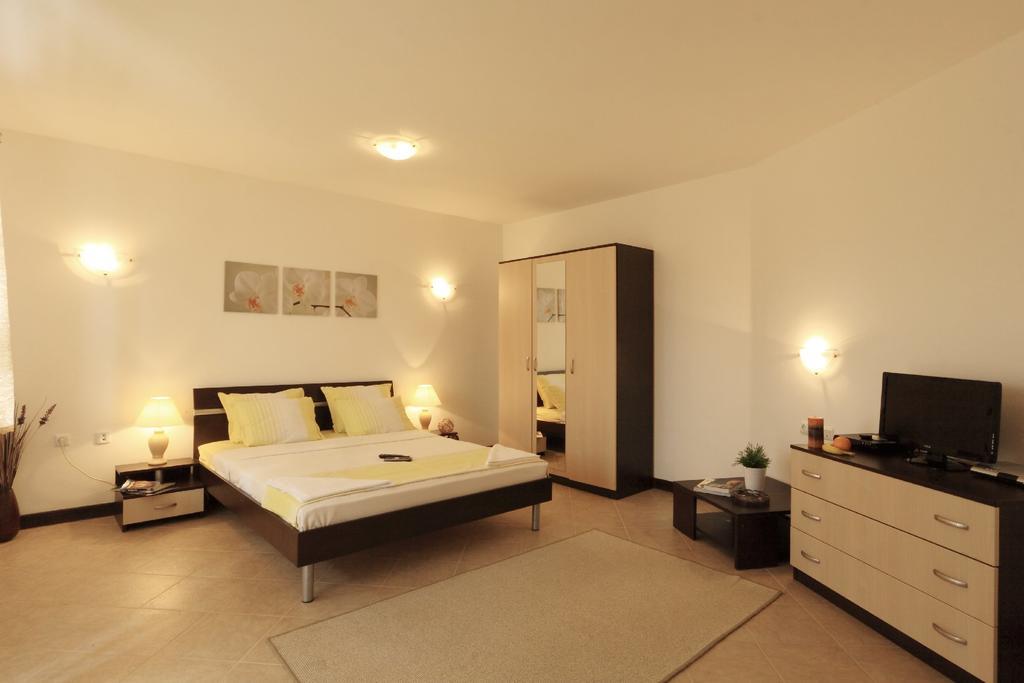 Pearl Apartments Созополь Экстерьер фото